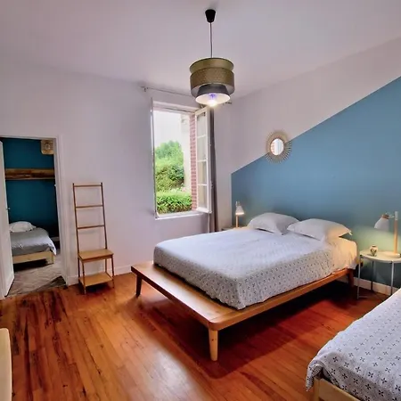 בית נופש La Grande Maison De Suzanne Et Son Jardin