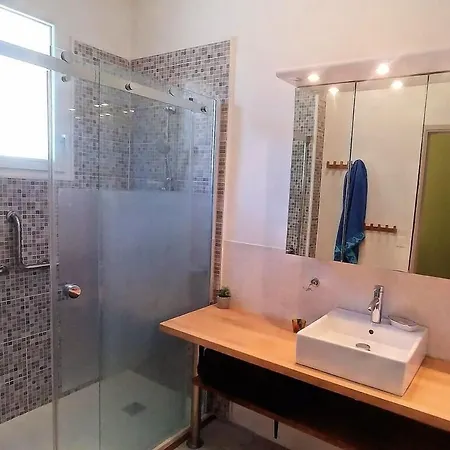 בית נופש La Grande Maison De Suzanne Et Son Jardin אלבי