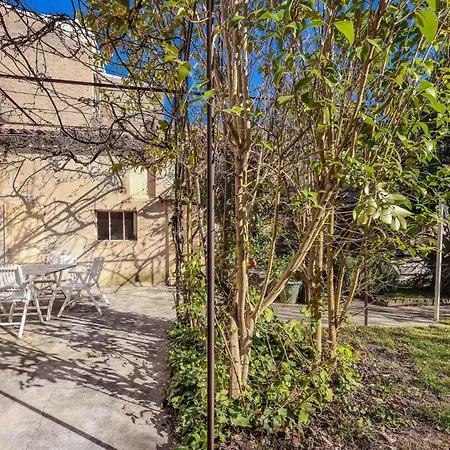 Casa de Férias La Grande Maison De Suzanne Et Son Jardin *